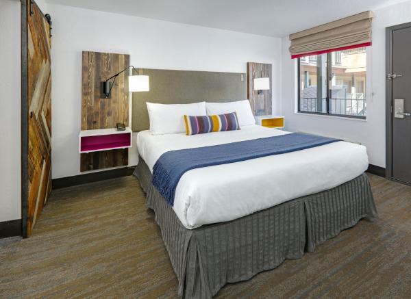 King Room â€“ Heavenly building